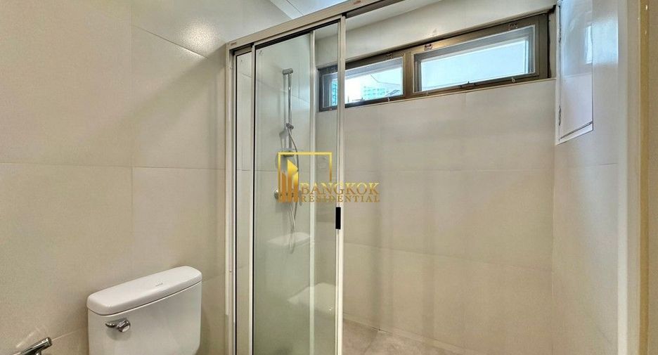 For rent 3 bedrooms apartment in Khlong Toei, Bangkok