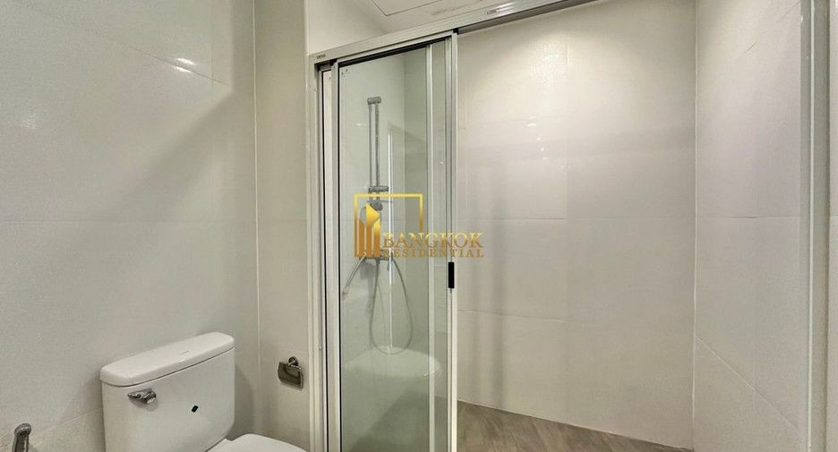 For rent 3 bedrooms apartment in Khlong Toei, Bangkok