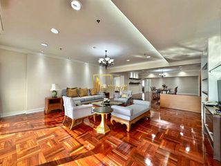 For rent 4 bedrooms apartment in Watthana, Bangkok
