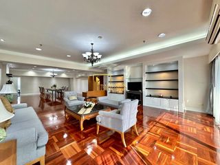 For rent 4 bedrooms apartment in Watthana, Bangkok