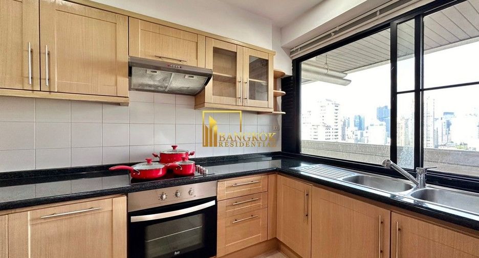 Apartamento en alquiler de 4 habitaciones en Watthana, Bangkok