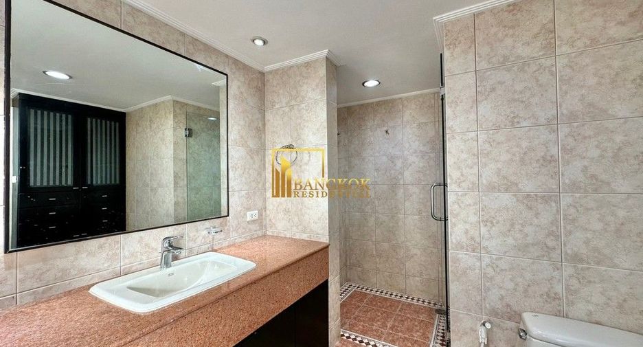 Apartamento en alquiler de 4 habitaciones en Watthana, Bangkok