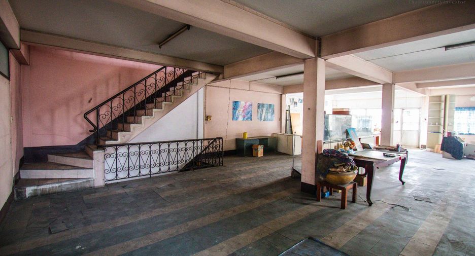 For sale retail Space in Mueang Samut Prakan, Samut Prakan