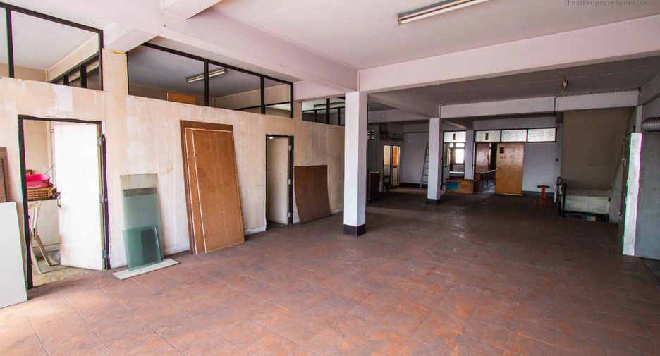 For sale retail Space in Mueang Samut Prakan, Samut Prakan