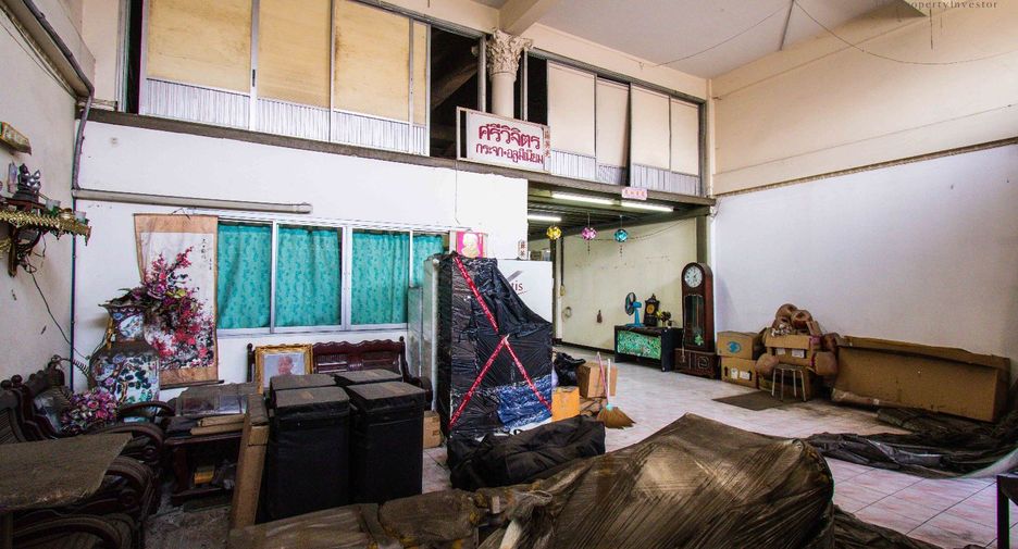 For sale retail Space in Mueang Samut Prakan, Samut Prakan