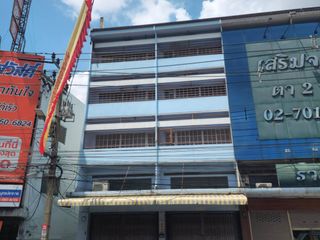 For sale retail Space in Mueang Samut Prakan, Samut Prakan