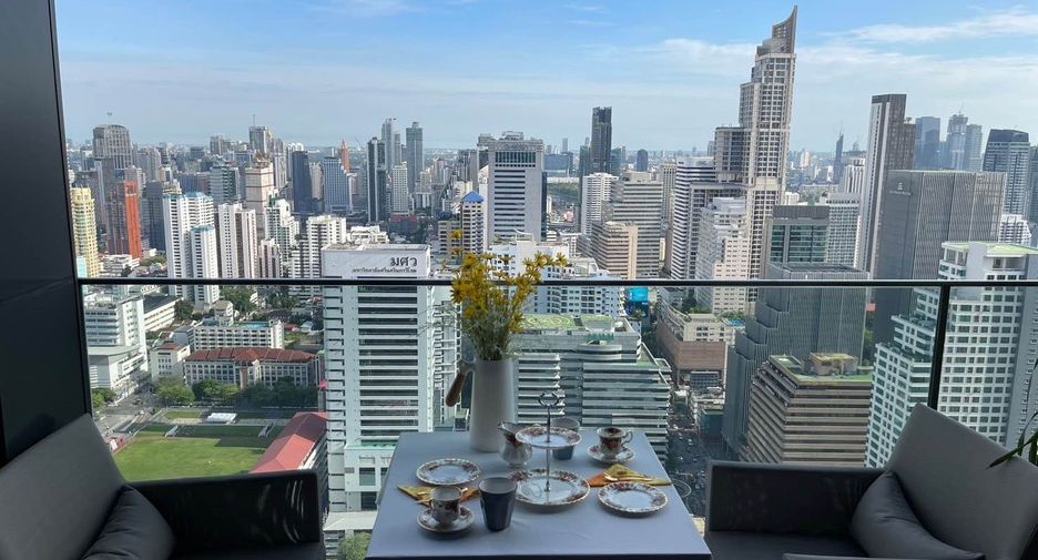 For rent and for sale 4 bedrooms condo in Watthana, Bangkok