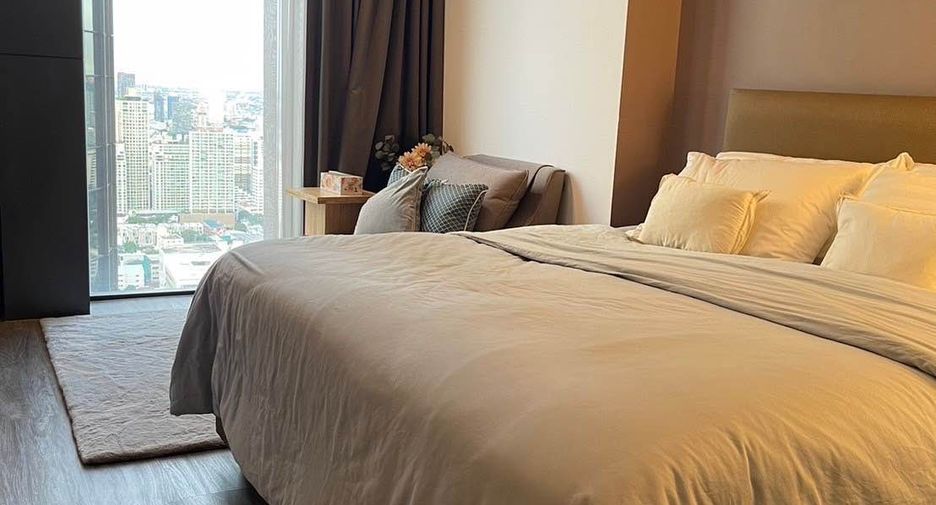 For rent and for sale 4 bedrooms condo in Watthana, Bangkok