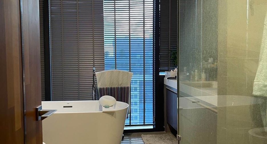 For rent and for sale 4 bedrooms condo in Watthana, Bangkok
