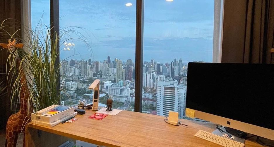 For rent and for sale 4 bedrooms condo in Watthana, Bangkok