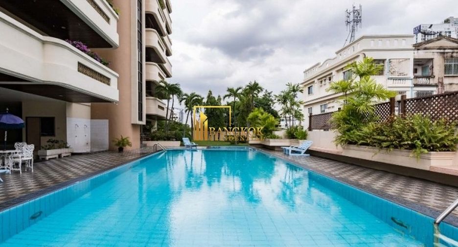 Apartamento en alquiler de 4 habitaciones en Watthana, Bangkok