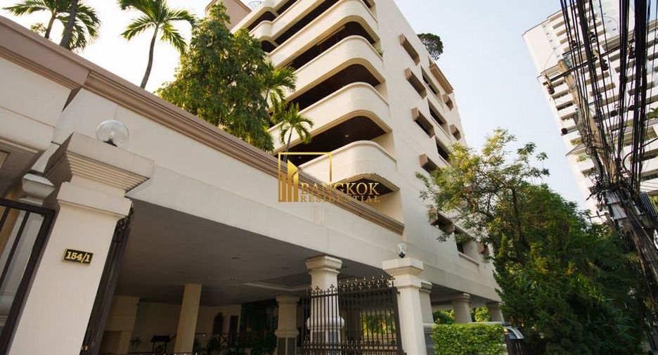 Apartamento en alquiler de 4 habitaciones en Watthana, Bangkok
