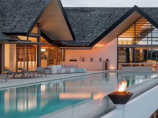 For rent and for sale 4 bedrooms villa in Thalang, Phuket