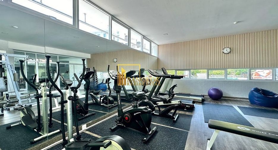 For rent 2 bedrooms apartment in Watthana, Bangkok