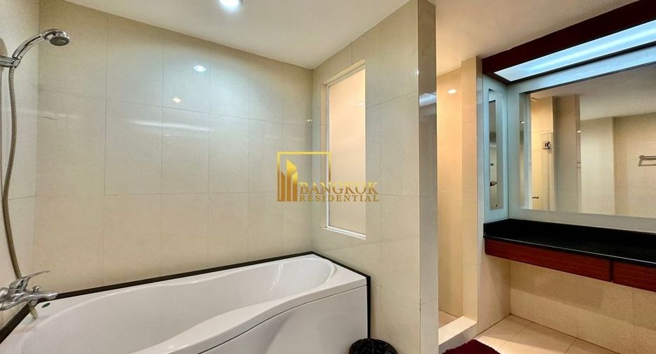 Apartamento en alquiler de 3 habitaciones en Watthana, Bangkok