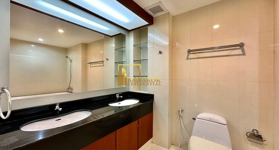 Apartamento en alquiler de 3 habitaciones en Watthana, Bangkok