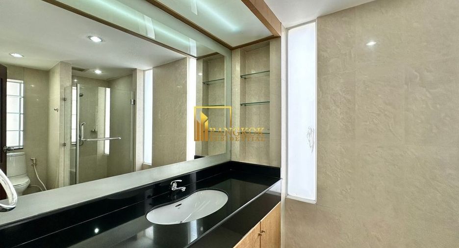 Apartamento en alquiler de 3 habitaciones en Watthana, Bangkok