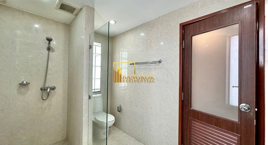 Apartamento en alquiler de 3 habitaciones en Watthana, Bangkok