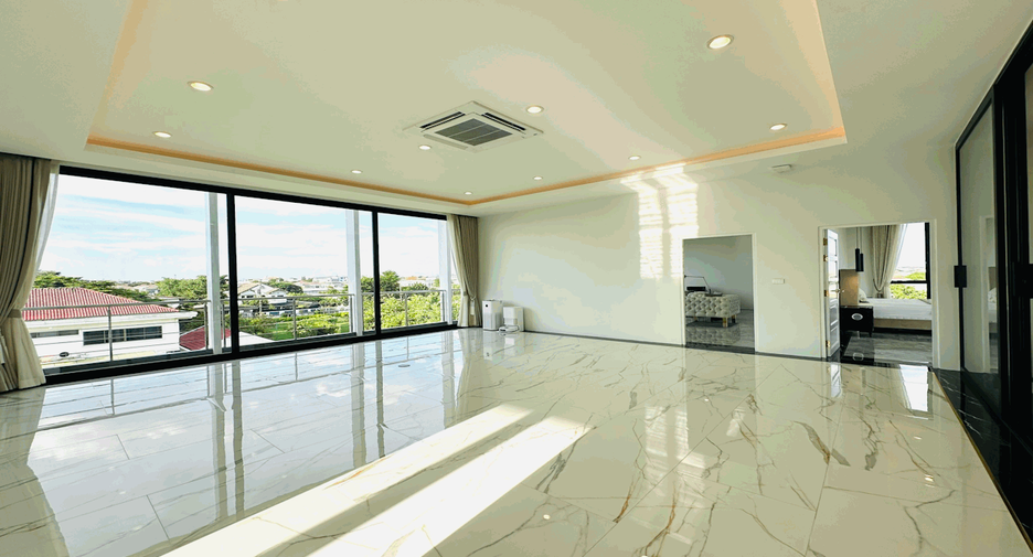 For sale 8 bedrooms house in Don Mueang, Bangkok