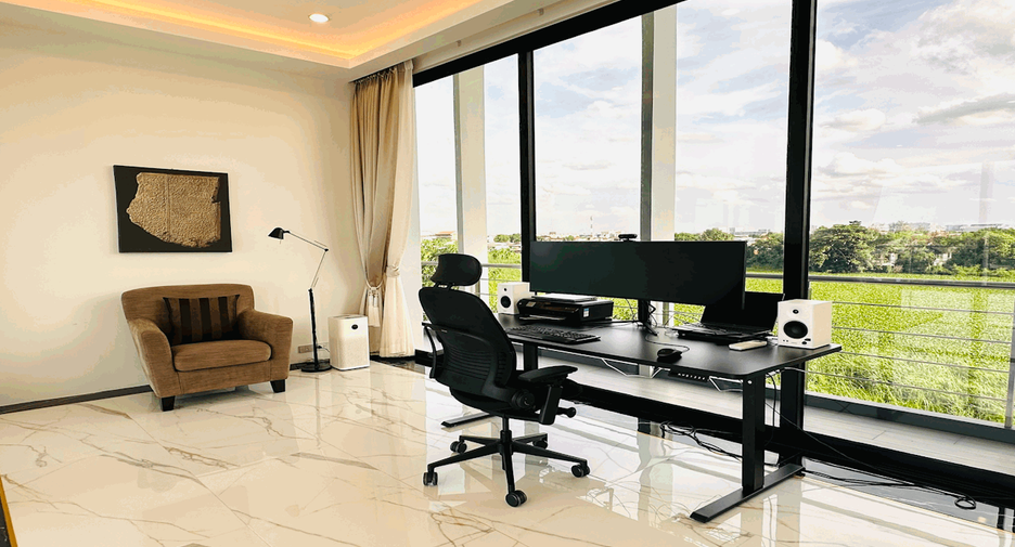 For sale 8 bedrooms house in Don Mueang, Bangkok