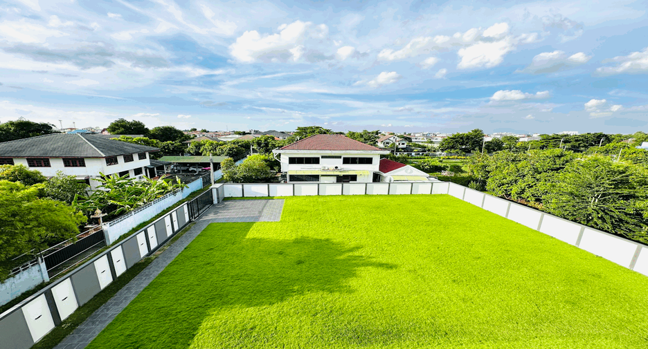 For sale 8 bedrooms house in Don Mueang, Bangkok