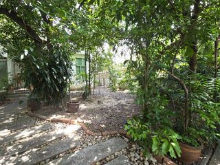 For sale 3 bedrooms house in Phaya Thai, Bangkok