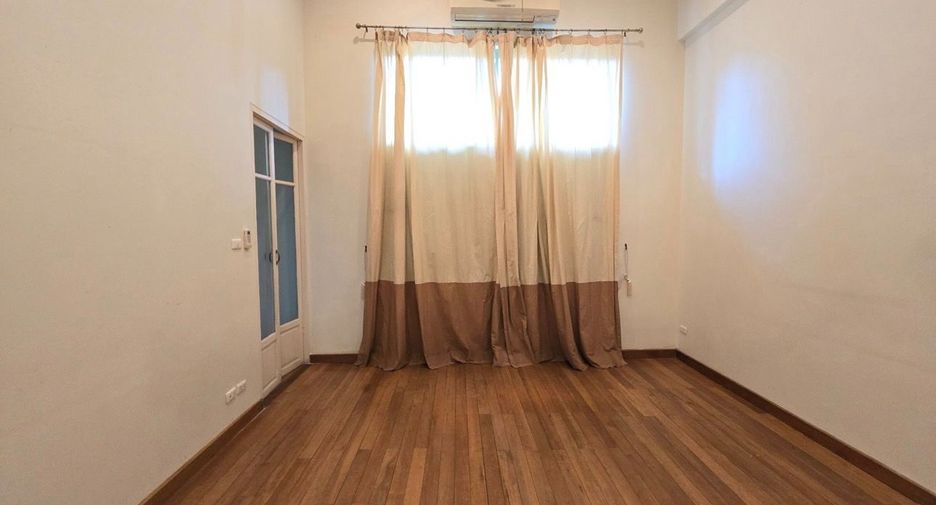 出售 3 卧室 独立屋 在 Phaya Thai, 曼谷