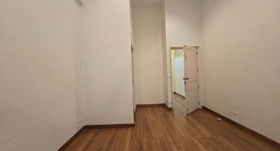 出售 3 卧室 独立屋 在 Phaya Thai, 曼谷
