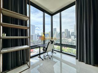For rent 2 bedrooms condo in Bang Rak, Bangkok
