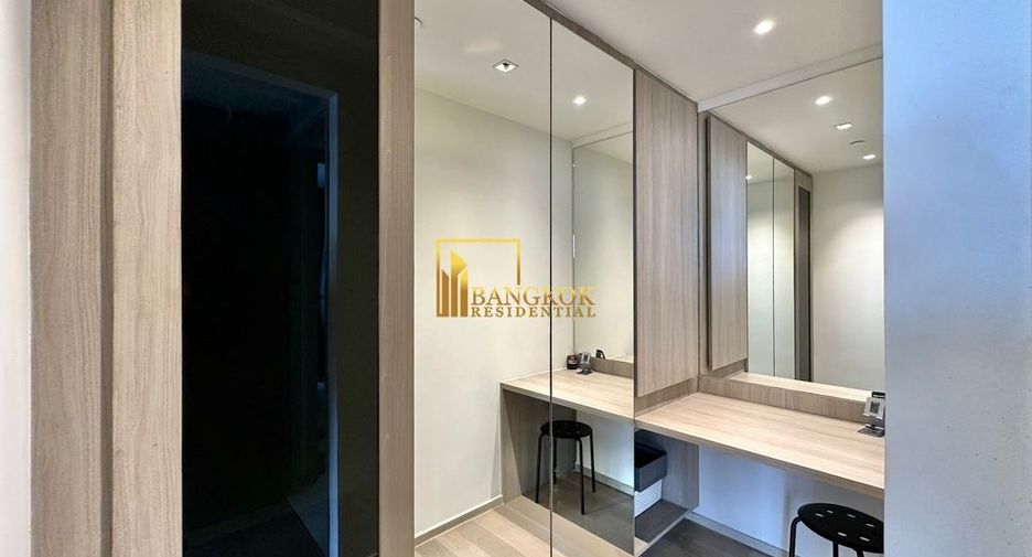 For rent 2 bedrooms condo in Bang Rak, Bangkok