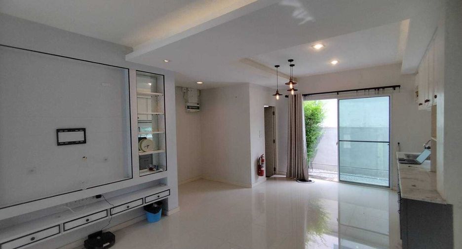 For sale 2 Beds townhouse in Bang Yai, Nonthaburi