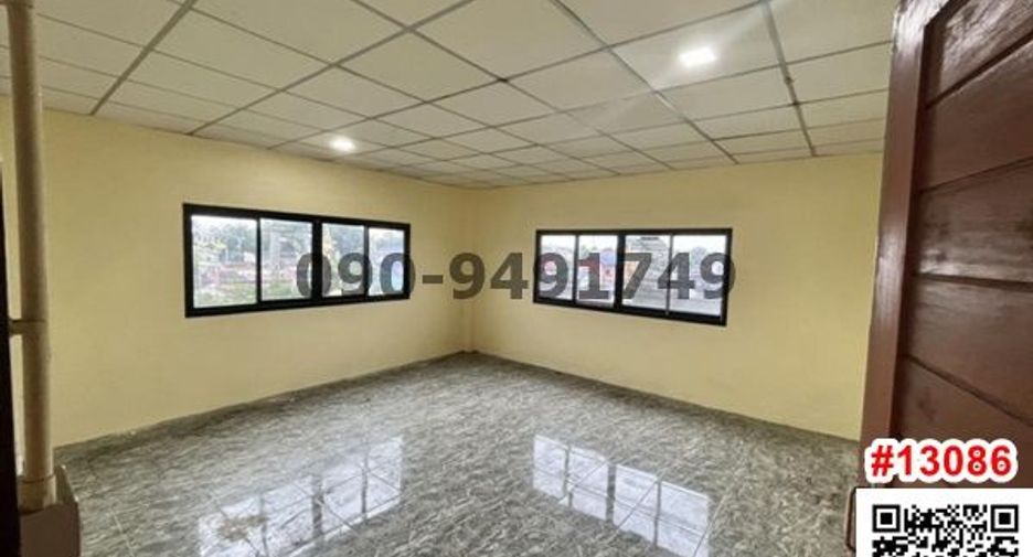 For rent retail Space in Lat Krabang, Bangkok