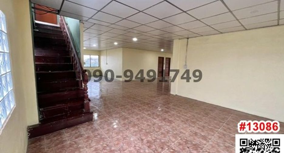 For rent retail Space in Lat Krabang, Bangkok