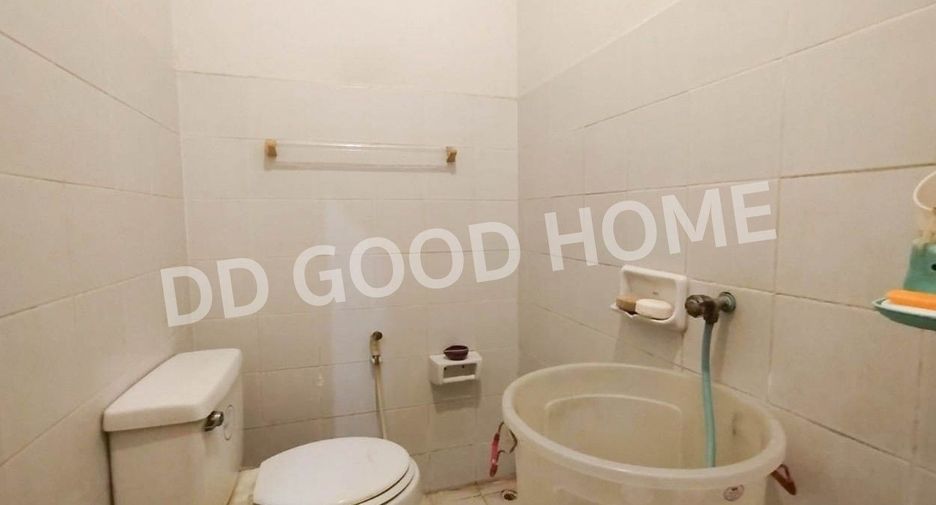For sale 2 bedrooms townhouse in Bang Pakong, Chachoengsao