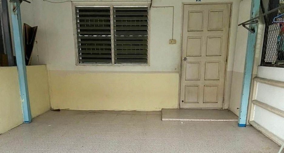 For sale 2 bedrooms townhouse in Bang Pakong, Chachoengsao