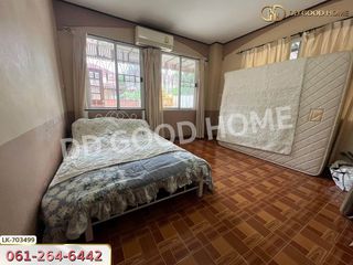 For sale 4 ベッドルーム house in Sam Phran, Nakhon Pathom
