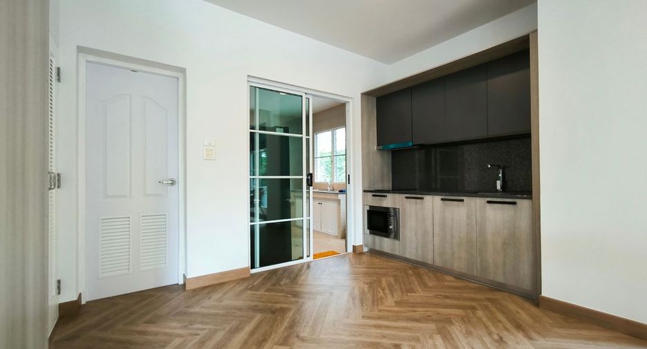 For rent 3 bedrooms house in Bang Phli, Samut Prakan