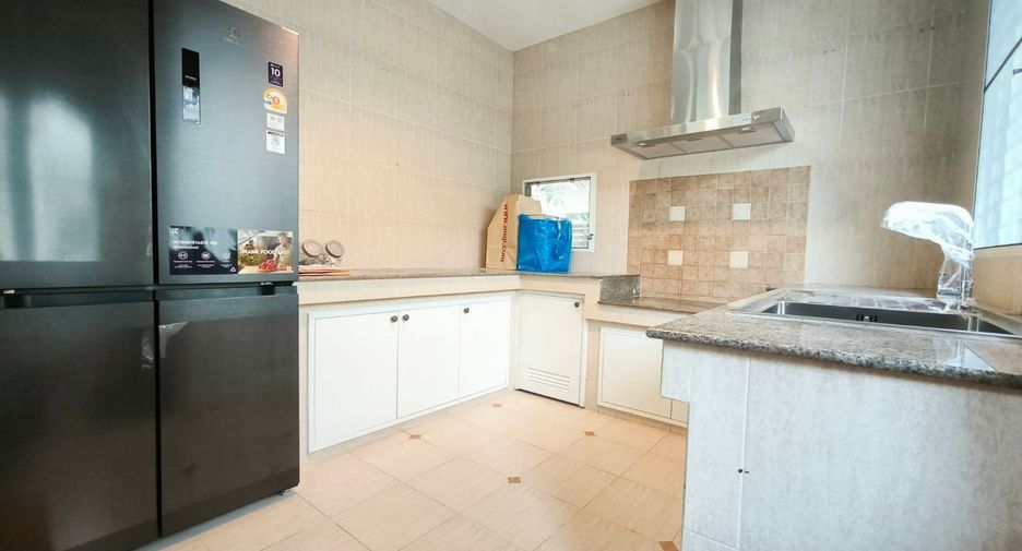 For rent 3 bedrooms house in Bang Phli, Samut Prakan