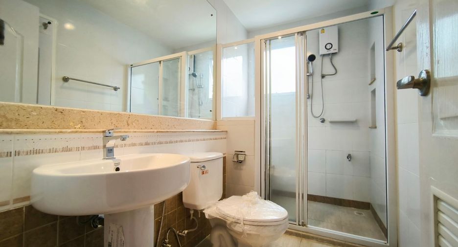 For rent 3 bedrooms house in Bang Phli, Samut Prakan