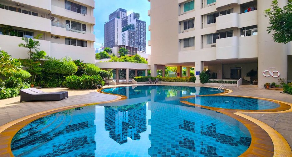 For rent and for sale 3 bedrooms condo in Watthana, Bangkok