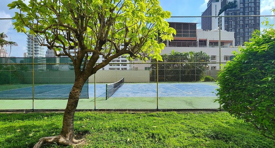 For rent and for sale 3 bedrooms condo in Watthana, Bangkok
