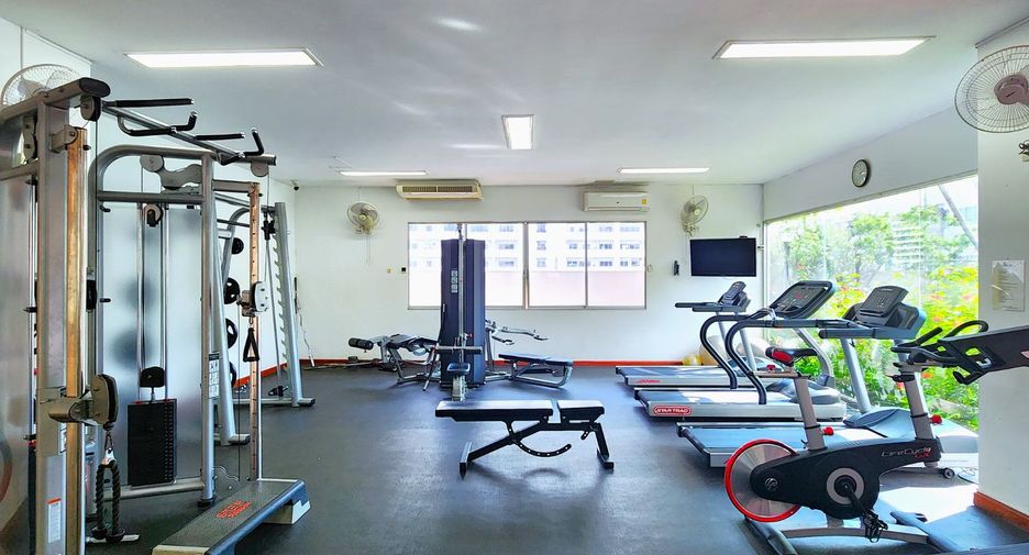 For rent and for sale 3 bedrooms condo in Watthana, Bangkok