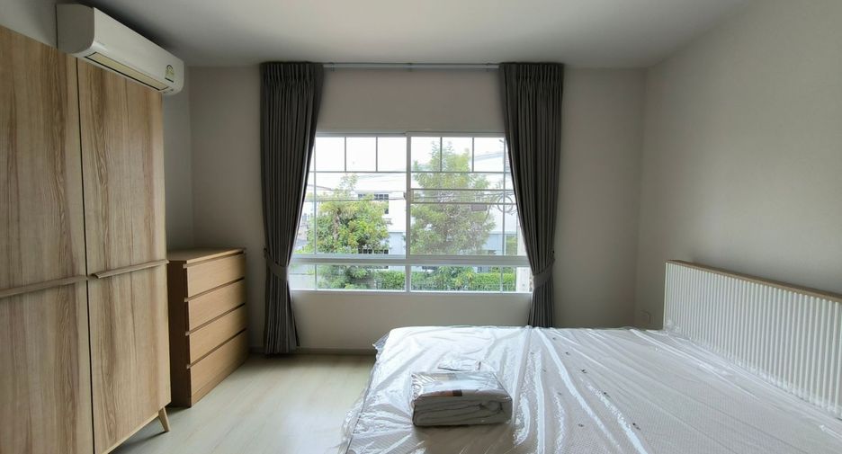 For rent 3 bed townhouse in Bang Phli, Samut Prakan
