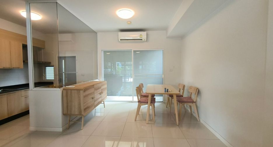 For rent 3 bed townhouse in Bang Phli, Samut Prakan