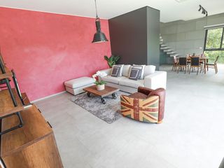 For rent and for sale 4 bedrooms villa in Mueang Phuket, Phuket