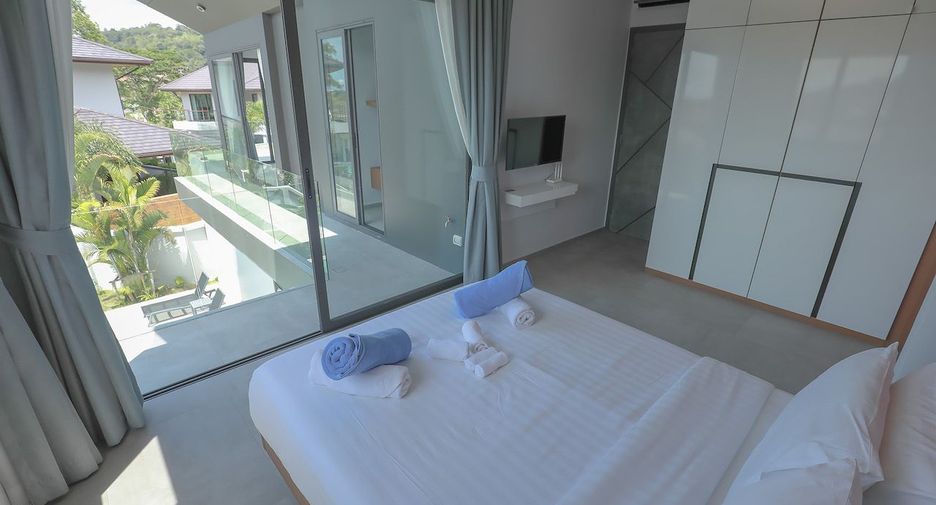 Villa en alquiler y en venta de 4 habitaciones en Mueang Phuket, Phuket