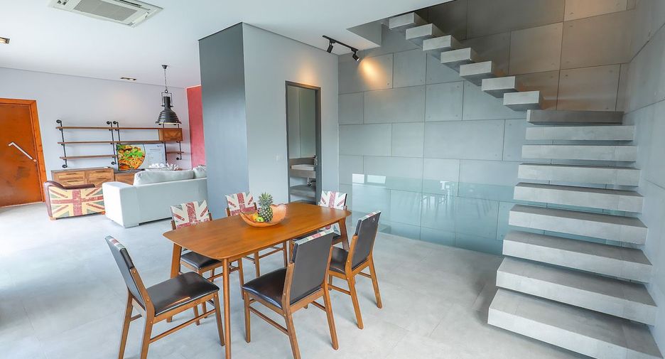 Villa en alquiler y en venta de 4 habitaciones en Mueang Phuket, Phuket