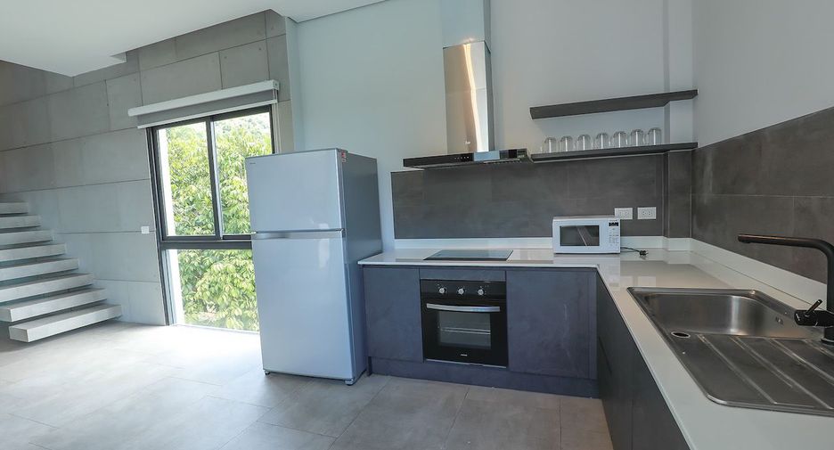 Villa en alquiler y en venta de 4 habitaciones en Mueang Phuket, Phuket