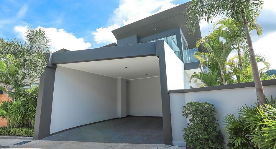 Villa en alquiler y en venta de 4 habitaciones en Mueang Phuket, Phuket
