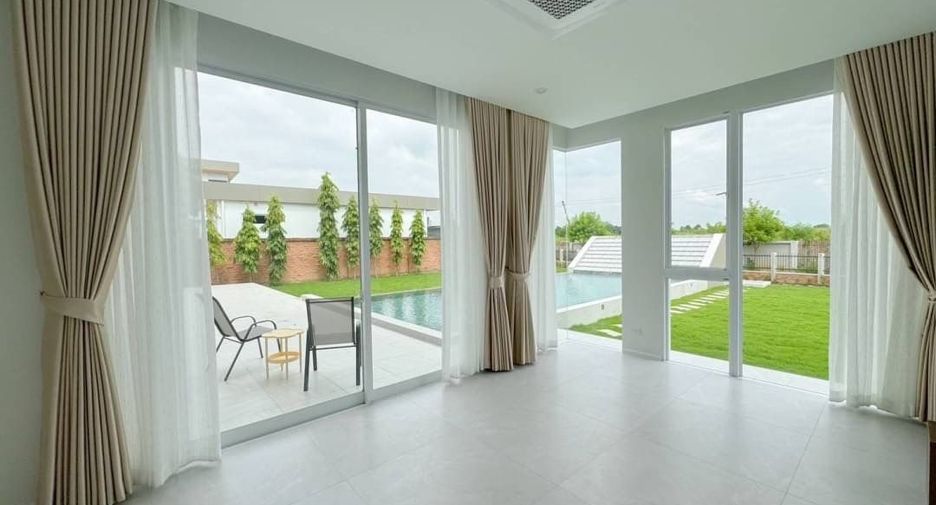 Haus zur Miete mit 4 Zimmer in San Kamphaeng, Chiang Mai